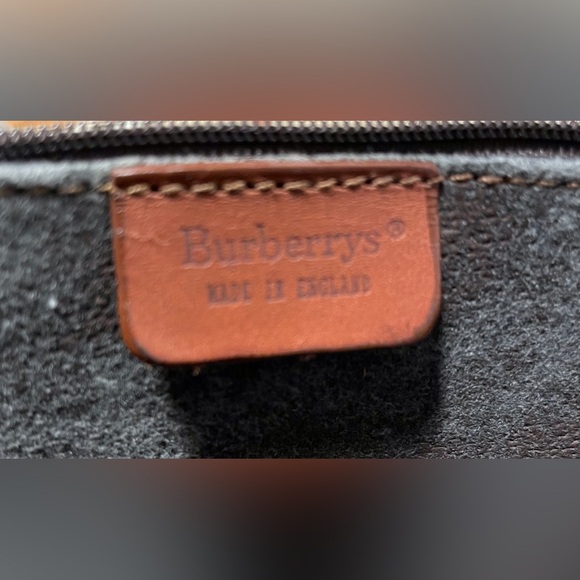 Burberrys Saddle Bag in Coated Canvas with the Burberry Classic Check Print - Picture 5 of 6